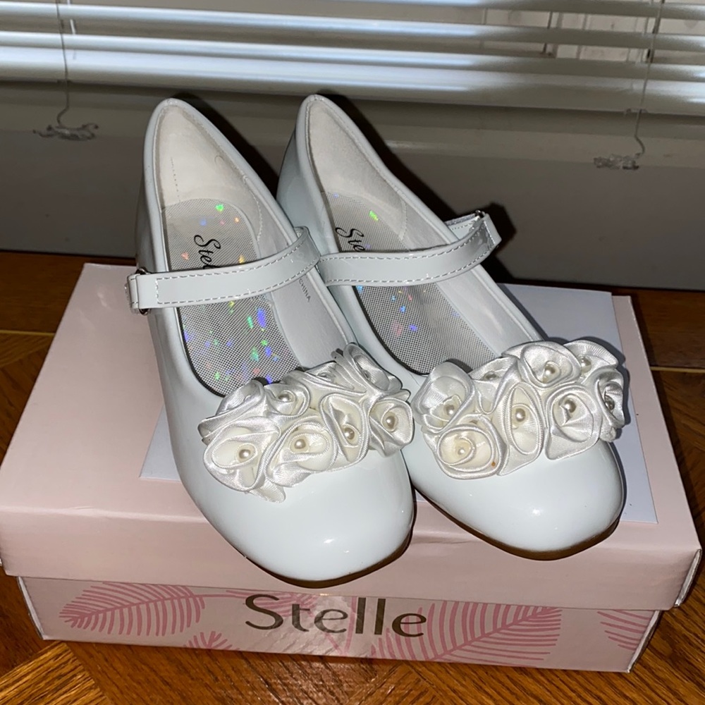 Stelle Mary Jane flat low heel size 13 nwot